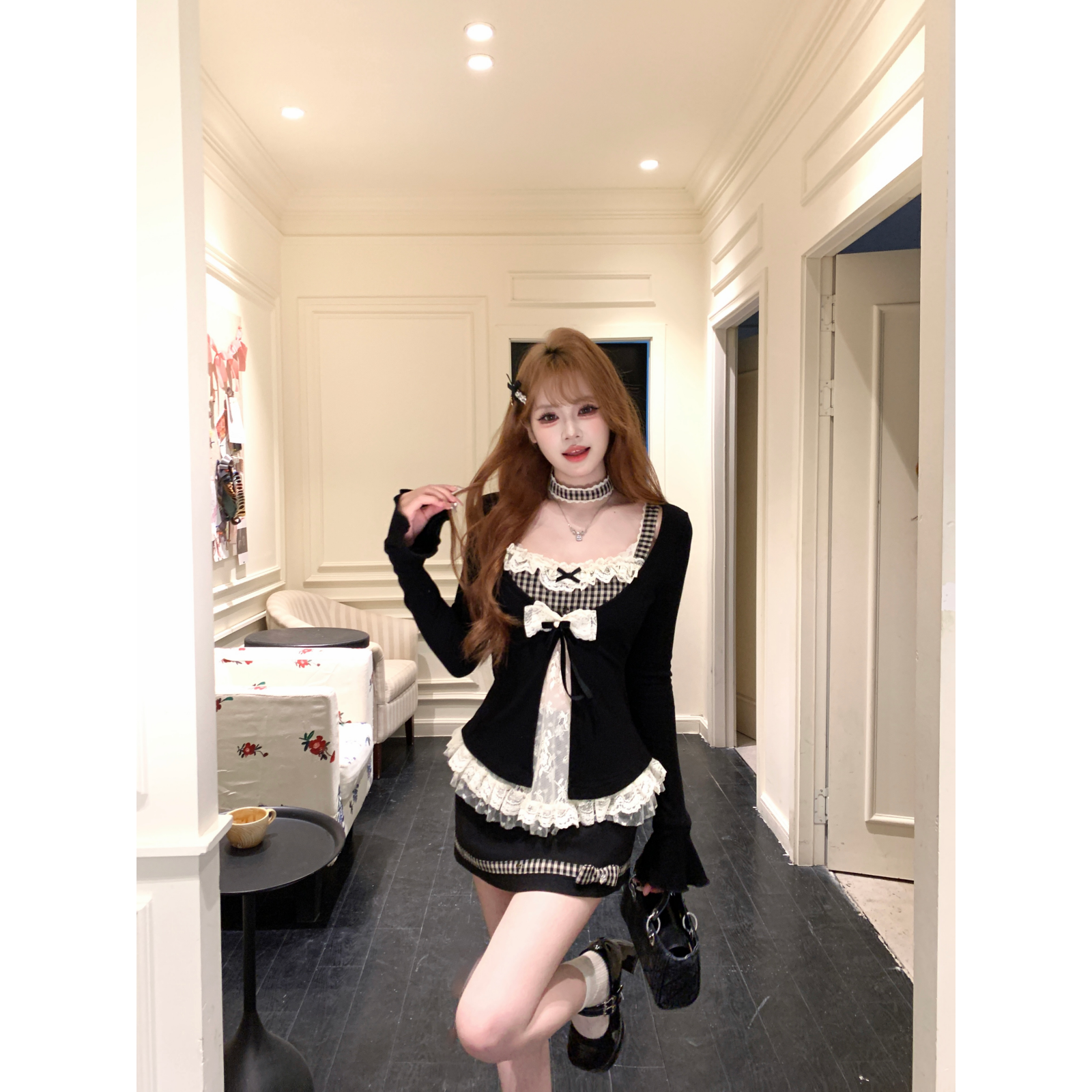 越韩小鱼 京都下午茶 纯欲甜辣假两件蕾丝上衣修身半裙两件套装女