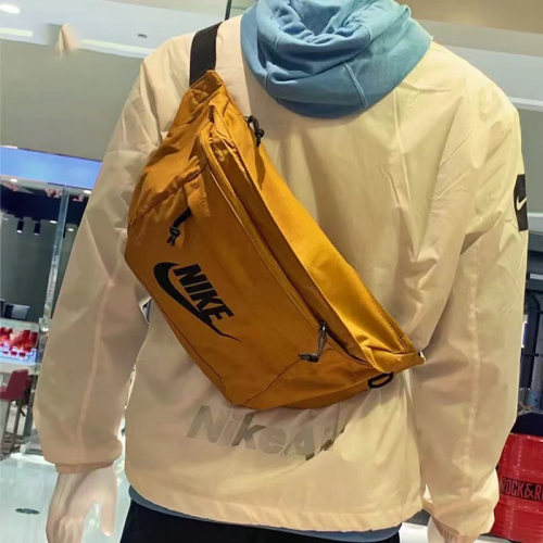 耐克王一博同款大容量腰包