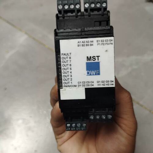 议价MST多通道闪光控制器，型号5-07083-0，DWF品可维修