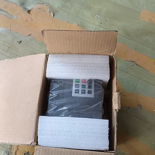 议价红旗泰变频器RF300-1R5G-4 1.5KW 380V可维修
