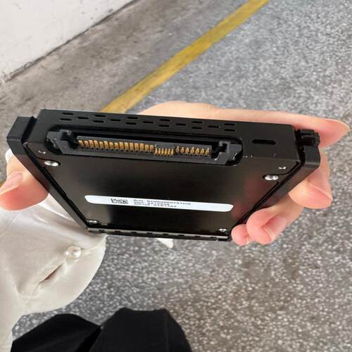 议价PM1633a X670A 15.3TB 12Gb可维修