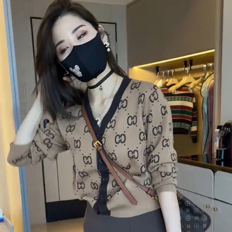 欧货高级感女装上衣针织开 衫外套春装2025新款爆款小香风毛衣开