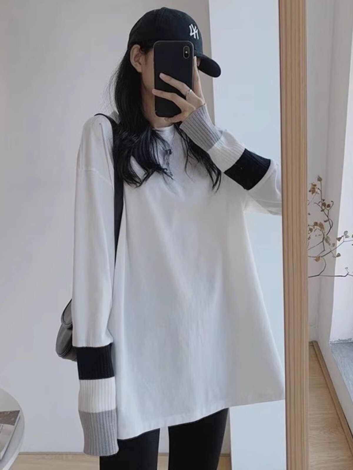 加厚爆款中长款宽松打底衫女内搭长袖白色遮屁股春秋磨毛t恤上衣