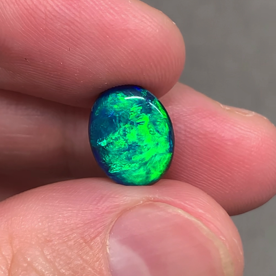 澳洲天然欧泊闪电岭极光彩黑欧泊戒指定制2.18ct 11.5*9.3*3.5mm