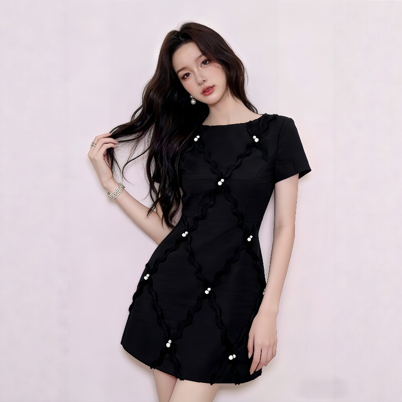 小个子黑色连衣裙女夏季赫本风重工钉珠收腰显瘦小黑裙短裙晚礼服