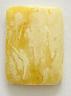 天然蜜蜡原石无事牌吊坠重15.86克可配手工编绳