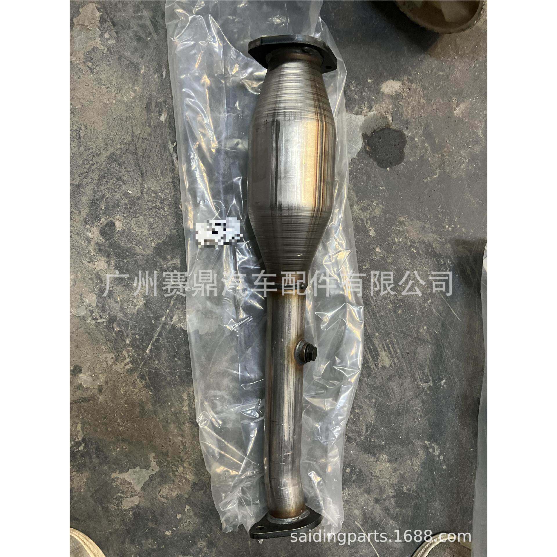 适用于日产途乐英菲尼迪发动机VK56前排气管20020-1LA0A