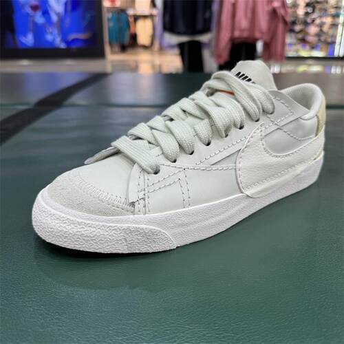 NIKE耐克系带女板鞋低帮运动鞋