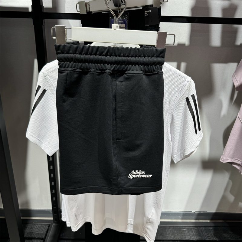 阿迪达斯女休闲短裤运动裤