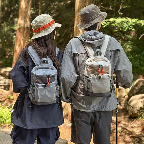 户外运动登山包旅游轻便爬山
