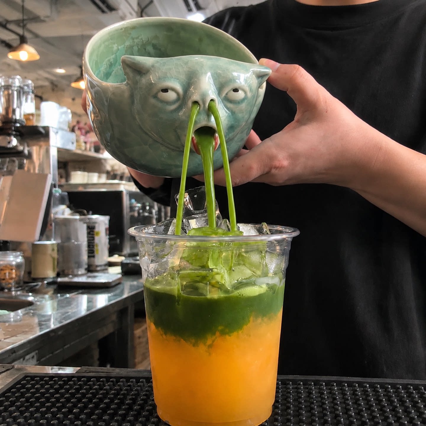 呕吐猫咪抹茶手工陶瓷杯猫脸碗创意搞怪抽象咖啡杯小众马克杯水杯