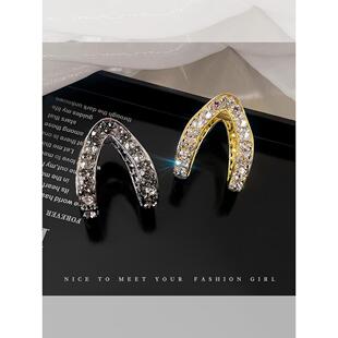 V型抓夹半扎发发夹短发过渡期夹子高马尾固定神器后脑勺盘发头饰