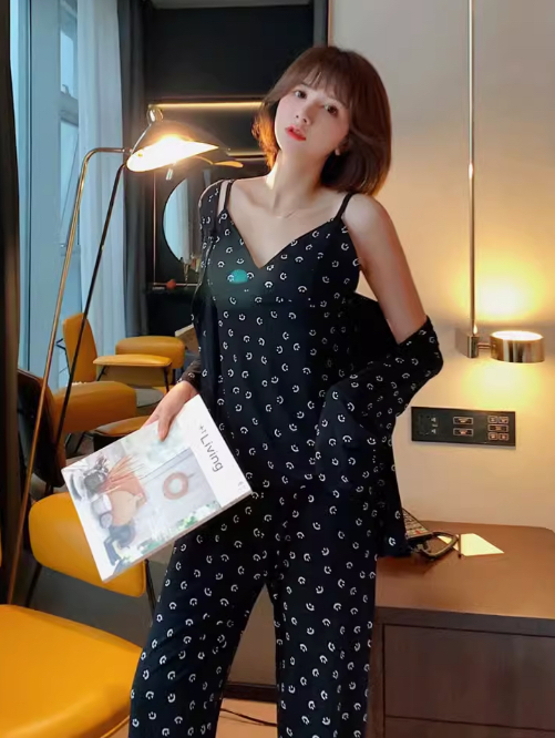 【清仓】本店睡衣清仓，回馈新老顾客，拍到就是抢到！