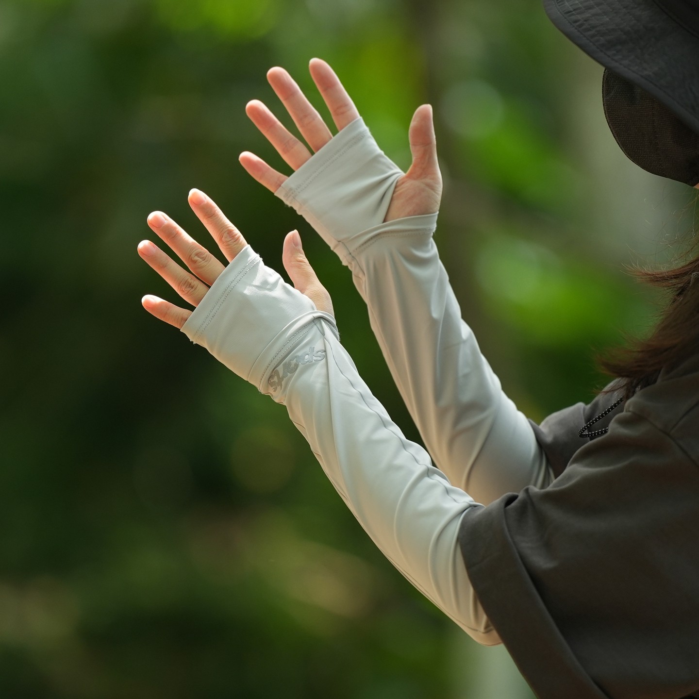 户外登山半指冰丝袖宽松男女防晒袖套夏天运动护手臂胳膊防紫外线