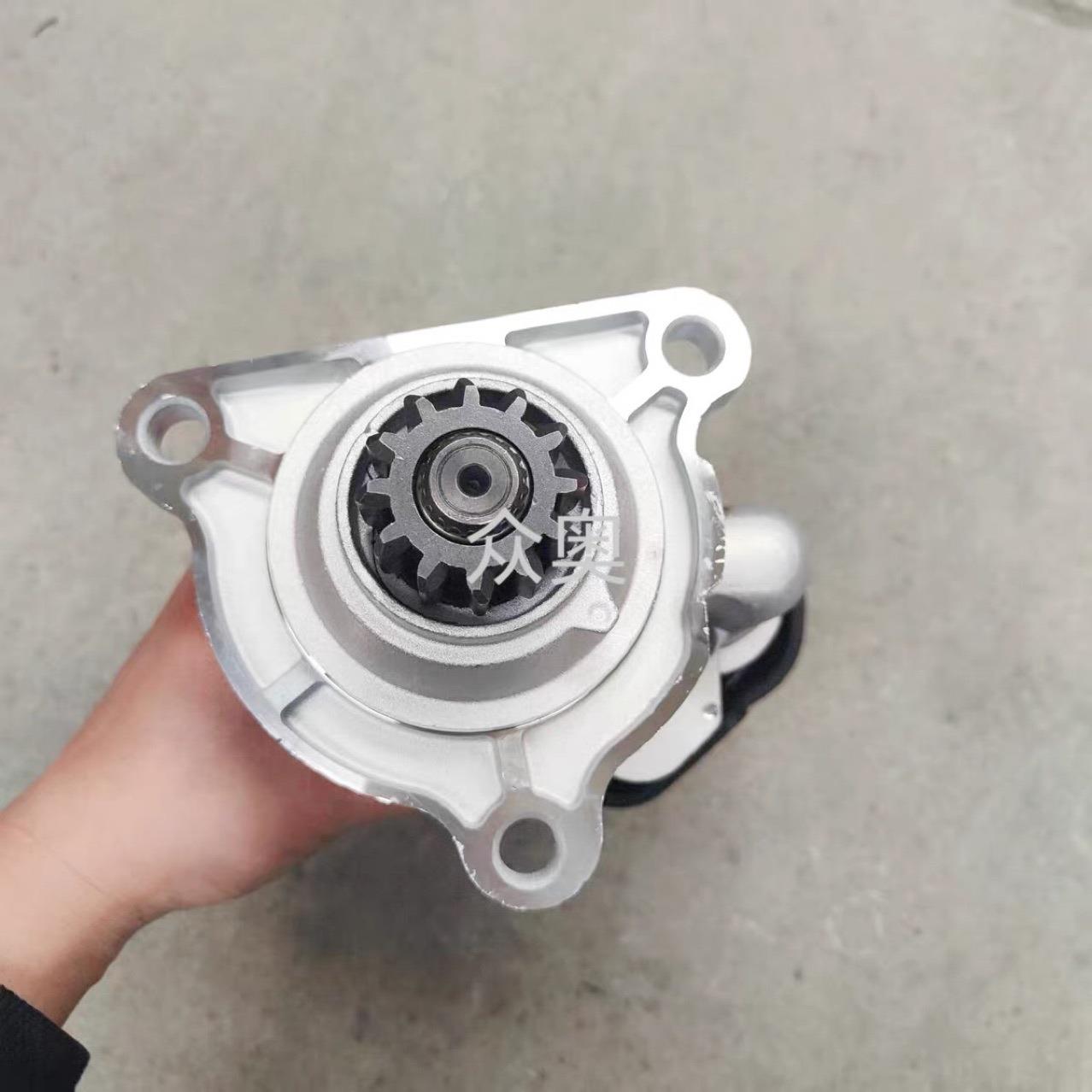 适用奔驰TGA起动机51262017220起动机51262017228启动马达24V12T