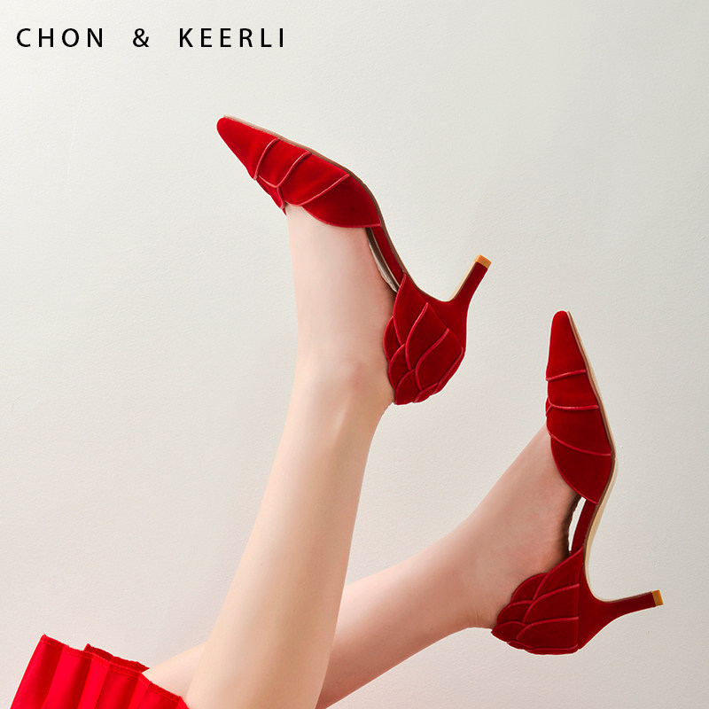 73小时 蔷薇少女 黑色红色花瓣丝绒浅口高跟鞋女细跟婚鞋单鞋女鞋