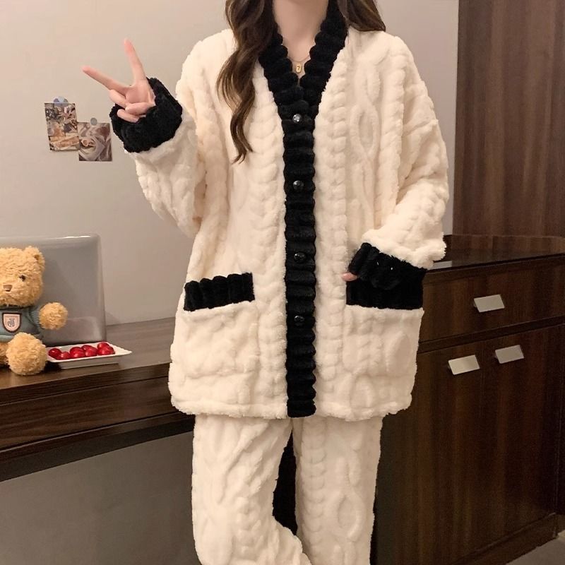 珊瑚绒睡衣女款冬季加厚