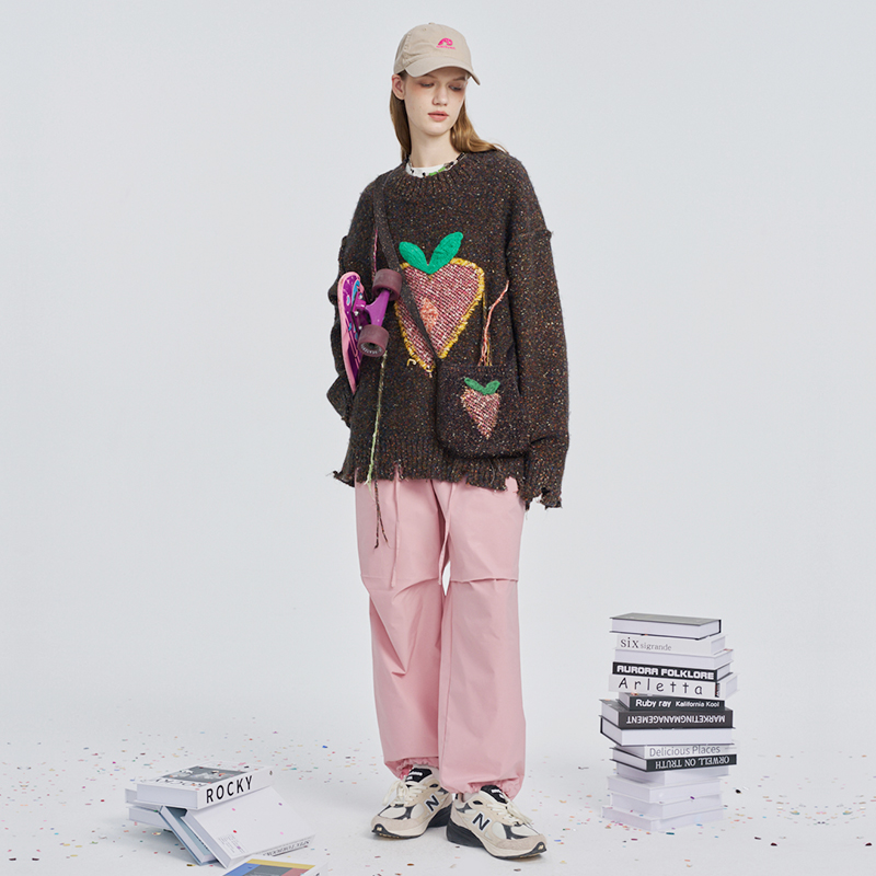 PLBR手工草莓嵌花圆领毛衣圆领