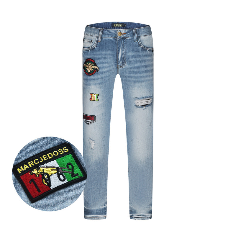 JEDOSS/爵迪斯男装2025夏季新款章仔刺绣磨破蓝色牛仔裤长裤SX155