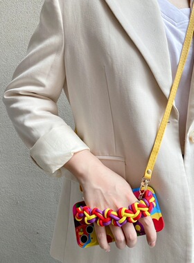 彩色涂鸦编织绳腕带适用小米13手机壳12x多巴胺13ultra夏日新款11ultra可背带斜挎Mi10s小众pro高级cc9e女m8s