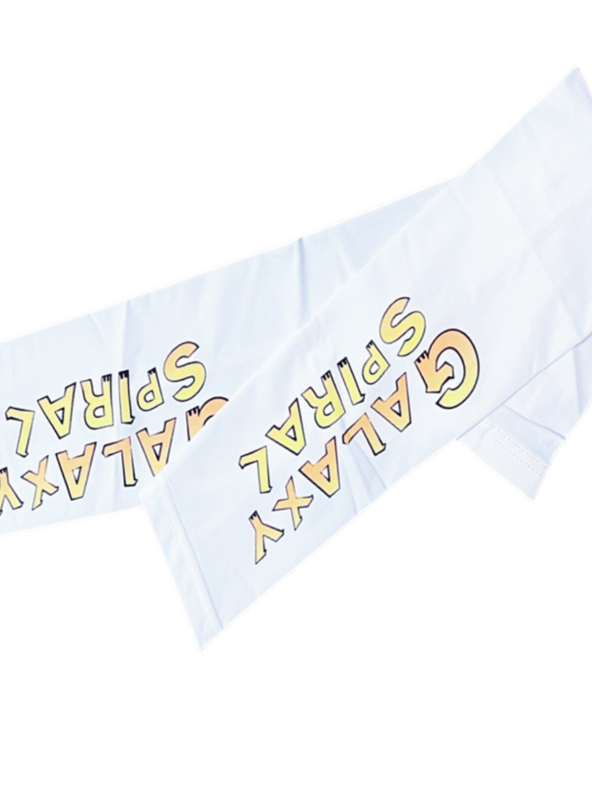 TEENAGERS ONE-SIZE-FITS-ALL WHITE ICE SILK SUNSCREEN SUNSHADE SLEEVES ARE SKIN-FRIENDLY AND BREATHABLE AND THE HAND SLEEVES ARE COMFORTABLE AND COOL NON-SLIP