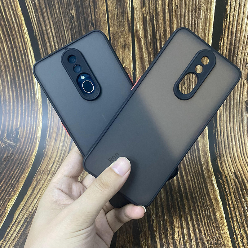 软硬结合，亲肤手感，不沾指纹，全包保护