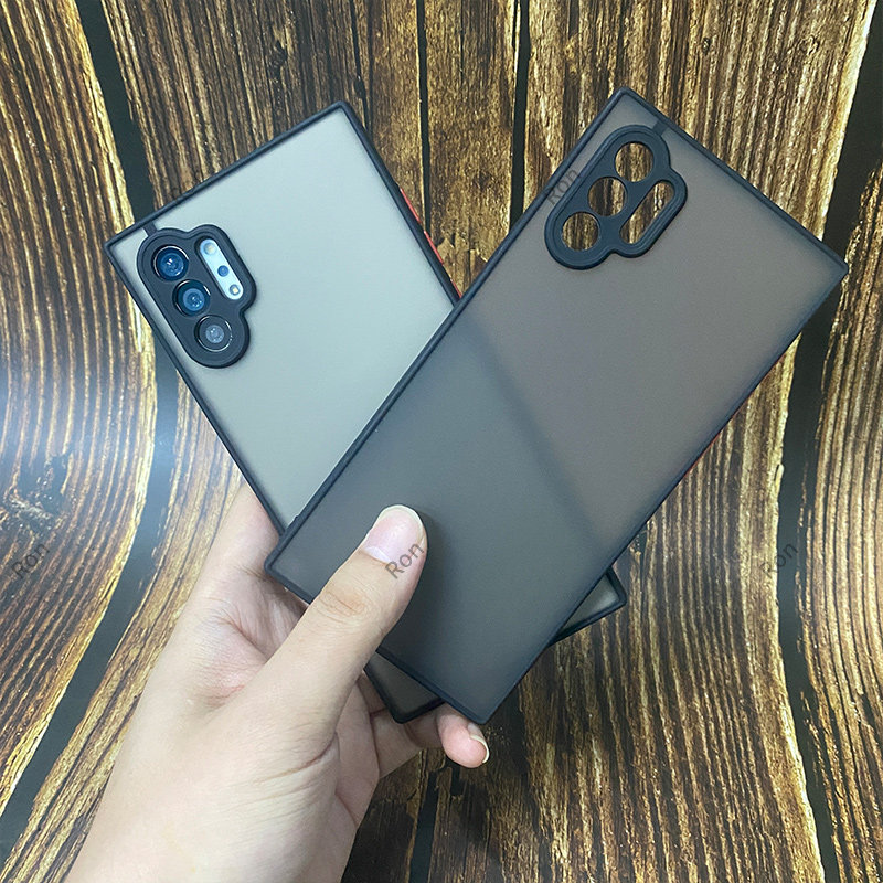 软硬结合，亲肤手感，不沾指纹，全包保护