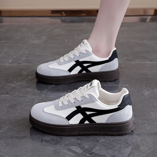 时尚百搭女运动休闲鞋春季新款厚底轻便平底阿甘鞋小白鞋