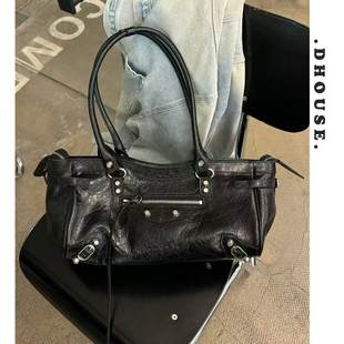 25新款 city法棍包 潮牛皮朋克机车包ABG辣妹铆钉包牛皮单肩手提le