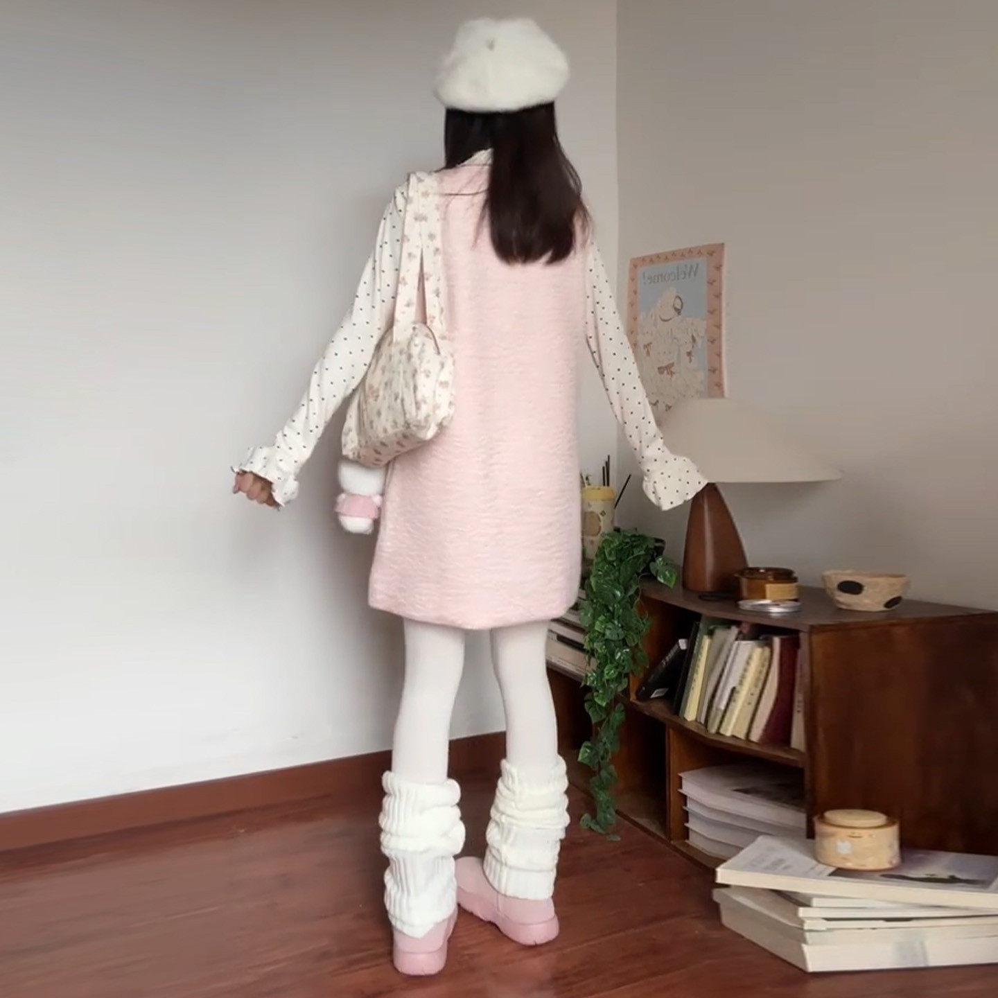 2026新款法式粉色毛呢背心连衣裙子女春秋小个子穿搭一整套装短裙