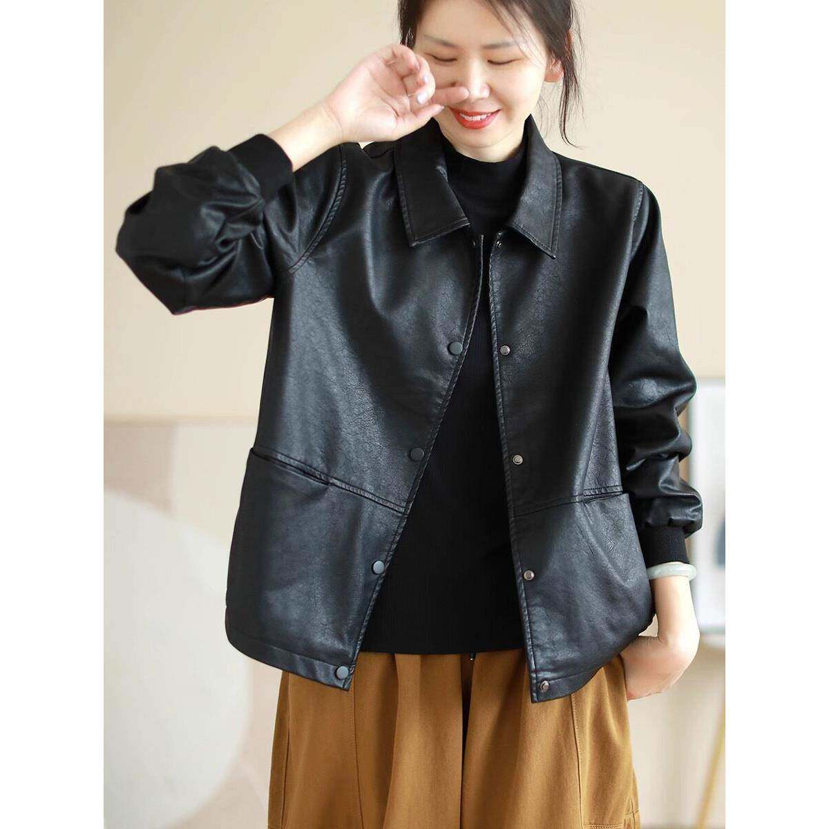 黑色春秋新款皮衣女宽松大码高级感机车休闲PU皮夹克翻领短款外套