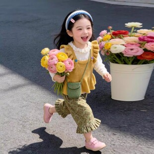 韩国童装2026春季新款田园风黄色小飞袖针织马甲女童背心碎花裤子