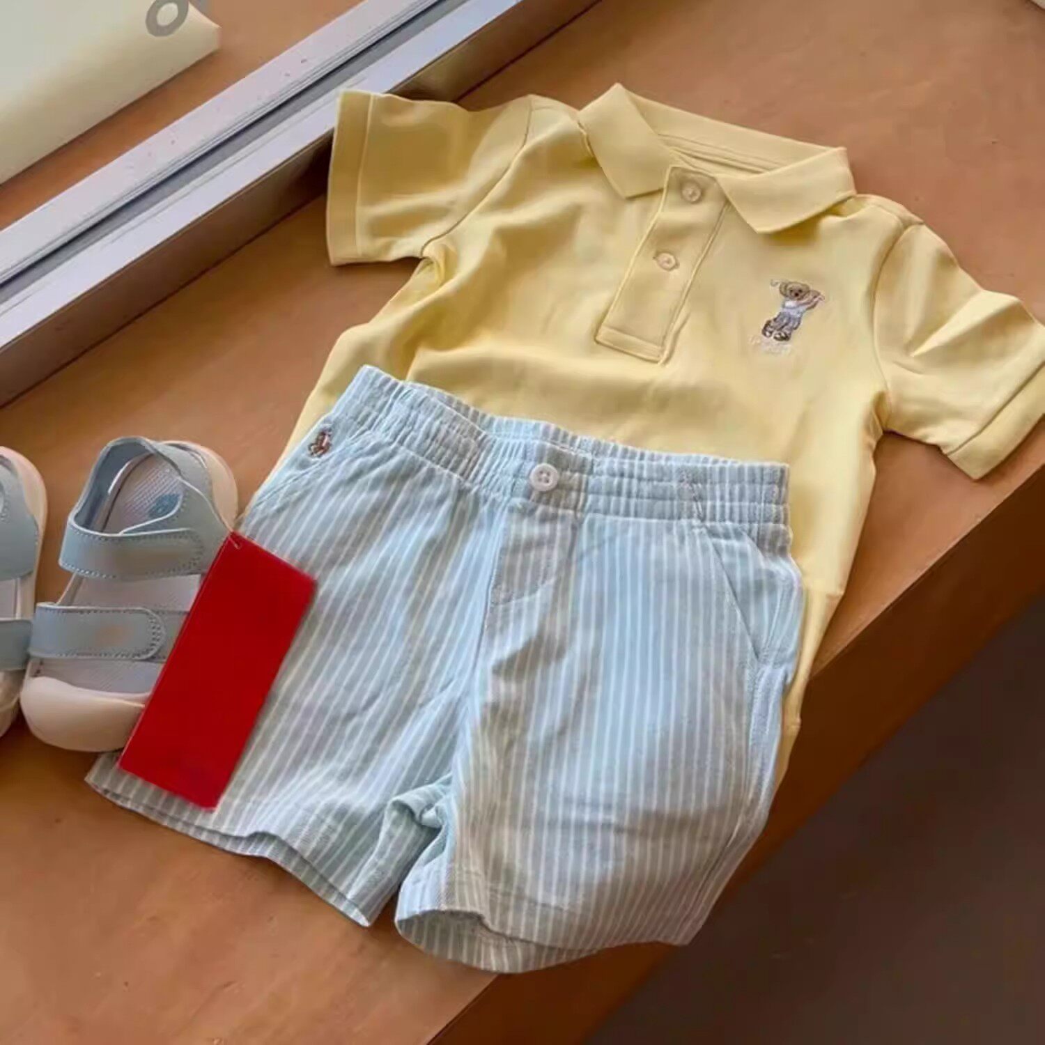 韩版男童2026夏季新款黄色刺绣短袖Polo衫儿童蓝色条纹休闲短裤子