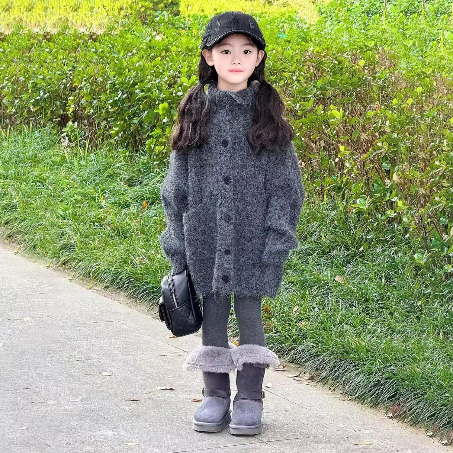 韩版女童秋冬深灰色加厚毛衣开衫