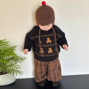 韩版男童2025冬季新款黑色小熊提花加厚毛衣儿童复古格纹休闲裤潮