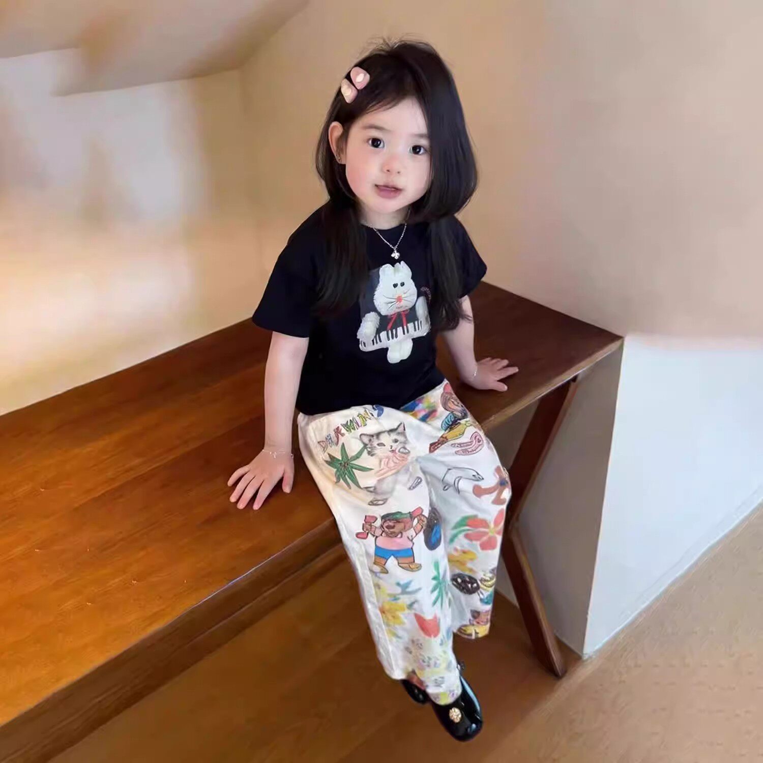 韩版女童夏季黑色可爱卡通短袖