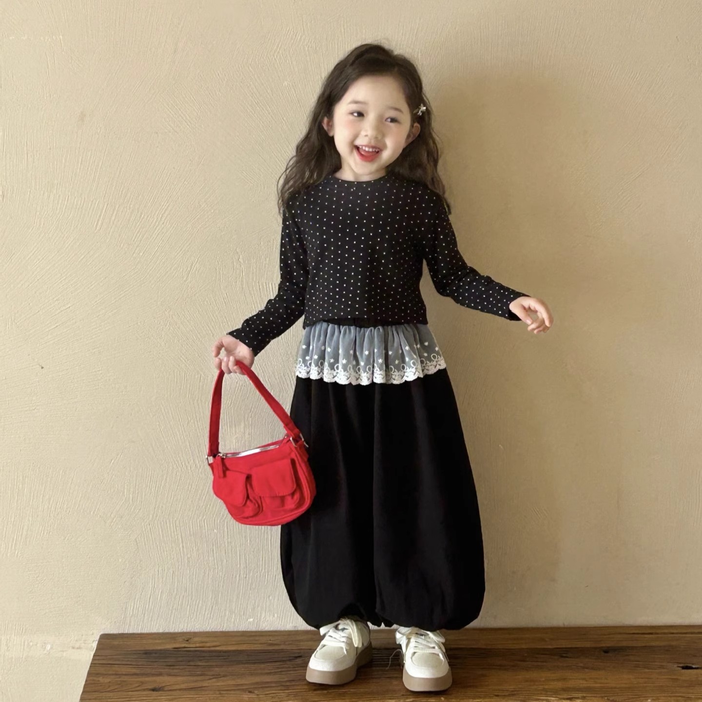 韩版女童2025秋季新款黑色波点蕾丝边长袖T恤女孩休闲花苞阔腿裤