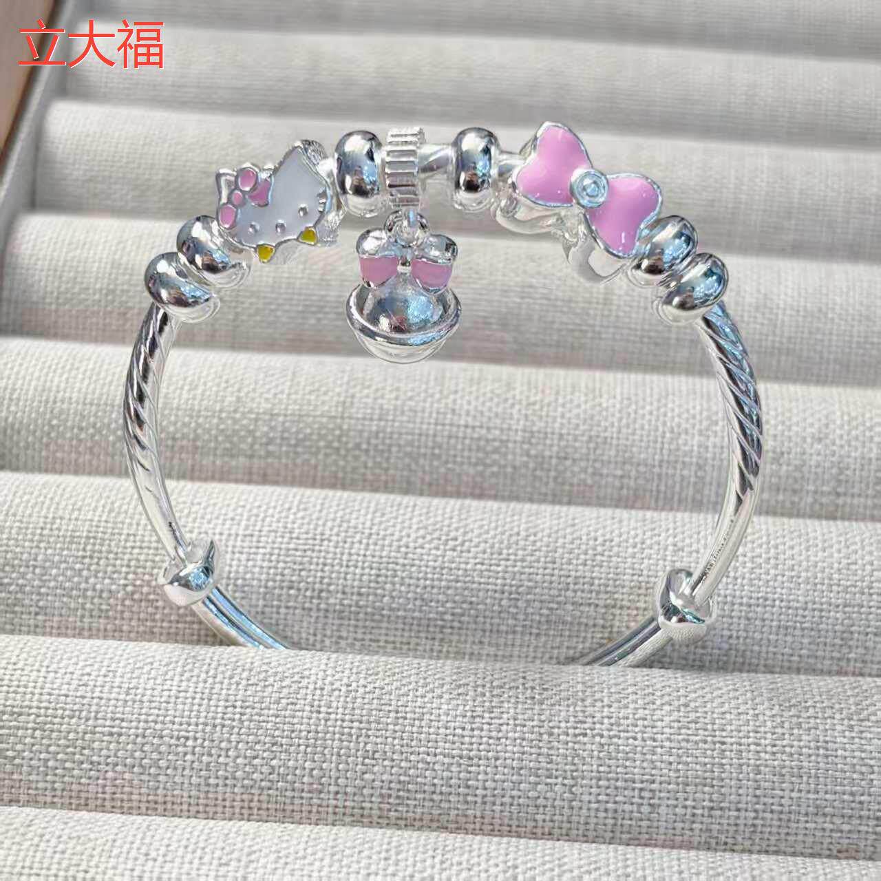 立大福足银纯银可爱凯蒂