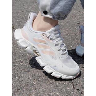 阿迪达斯鞋子女鞋2024夏季新款网面运动鞋轻便粉色跑步鞋IG3131