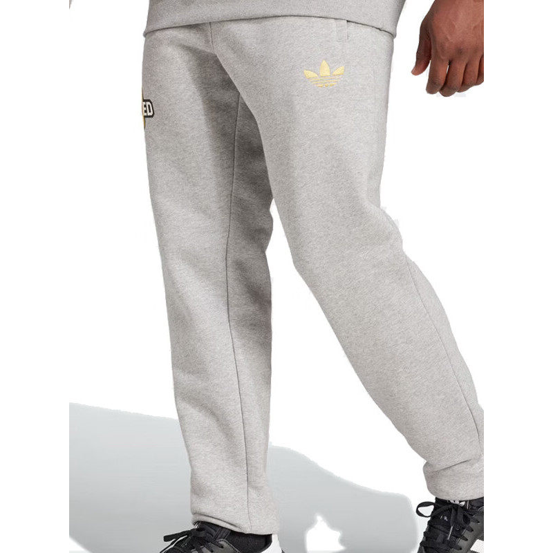 adidas阿迪达25秋新款男子曼联足球运动训练休闲针织长裤JF0367