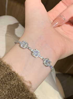 银色三方糖满钻手链女时尚轻奢感