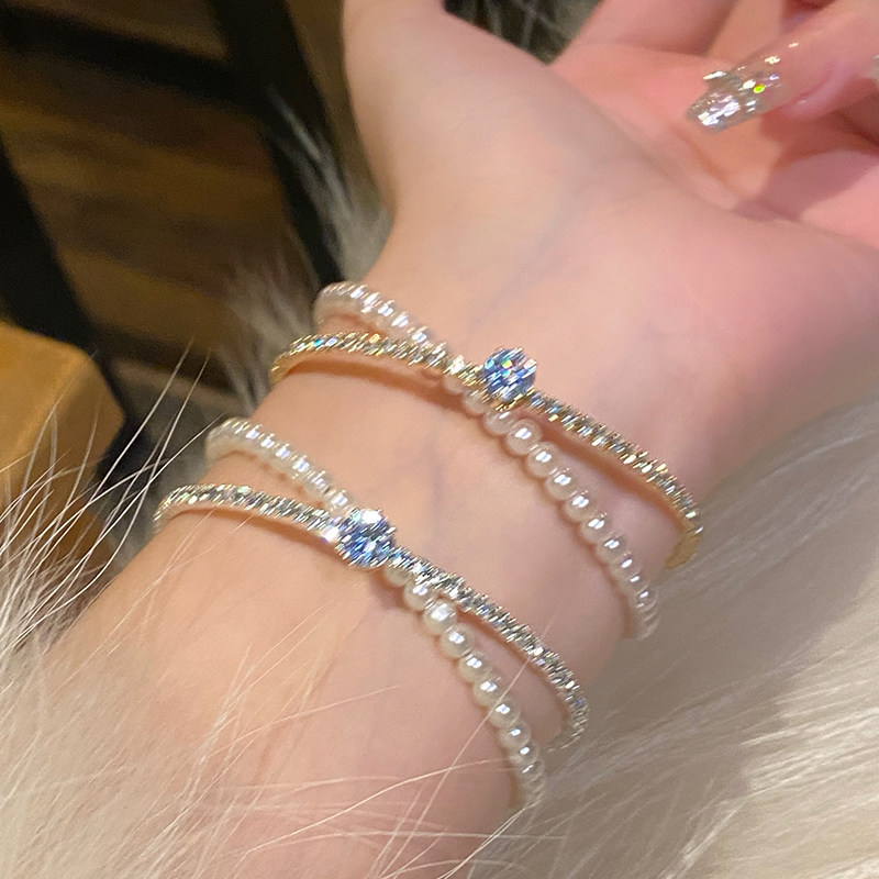 银色锆石素圈手镯子女款高级感珍珠手镯轻奢小众双层手环新款饰品