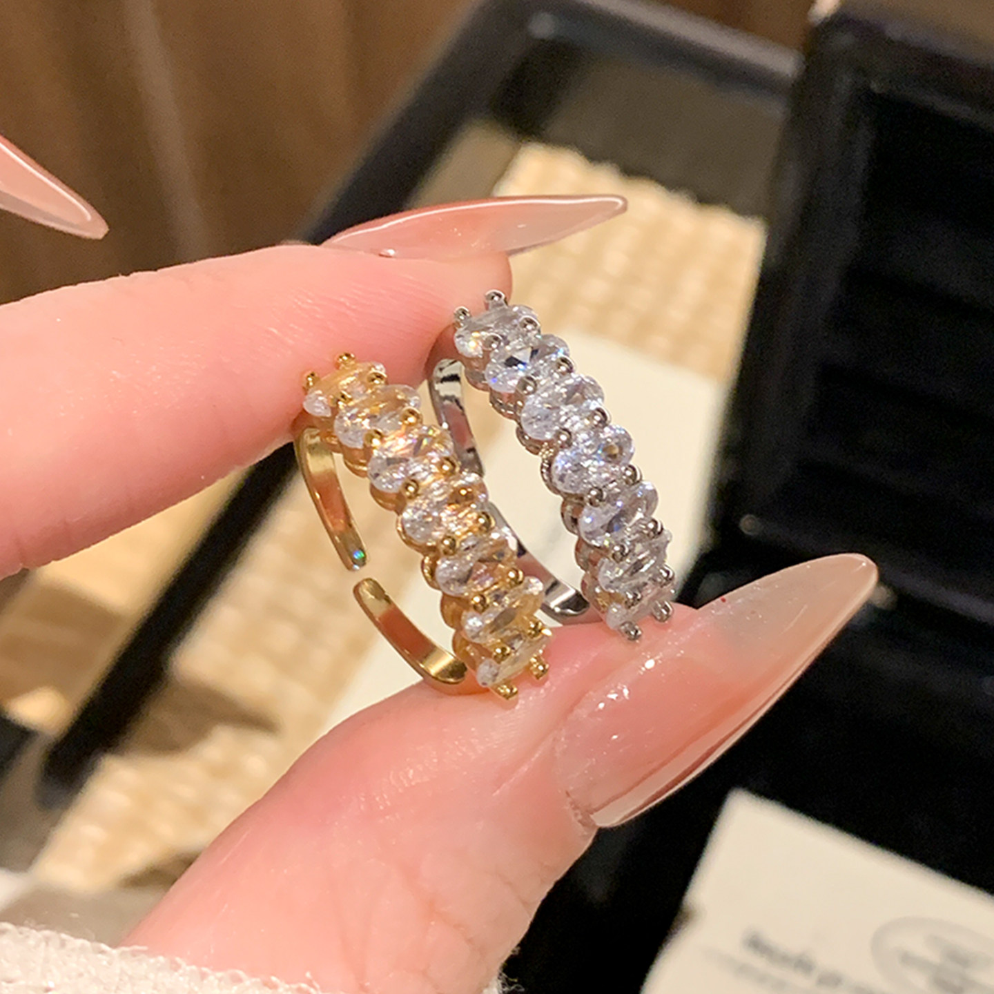 几何椭圆闪钻戒指女款