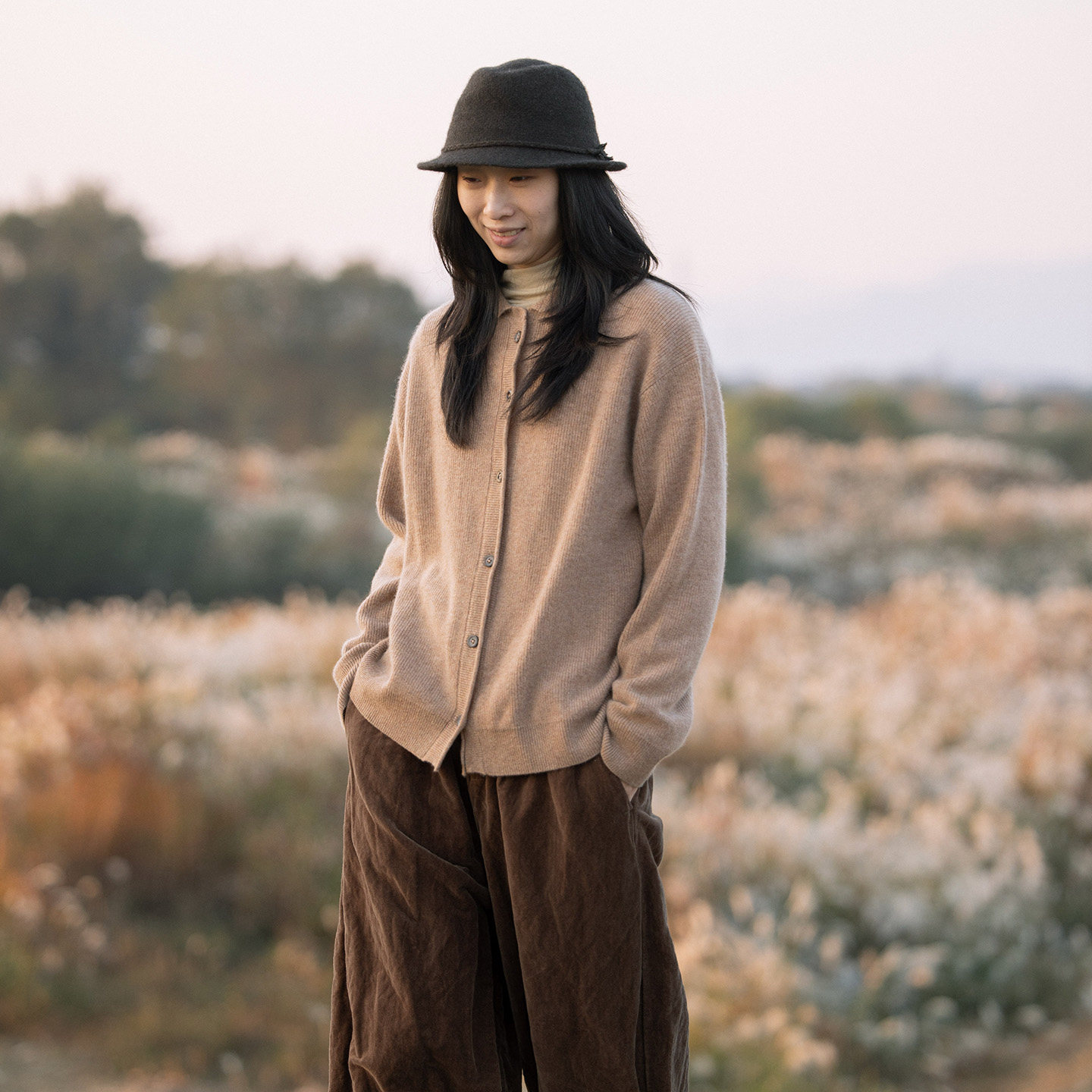 封面是花纯羊绒小翻领开衫