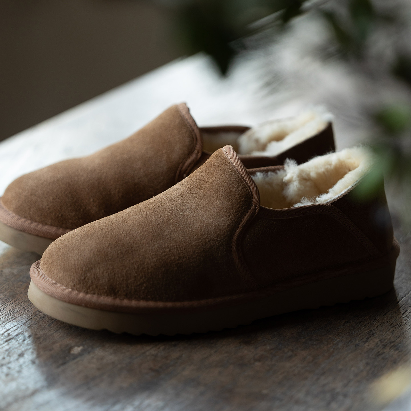 封面是花一脚蹬浅帮雪地靴