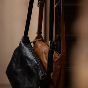 封面是花 头层牛皮天然植物染剂手工鞣制 复古挎包 单肩包