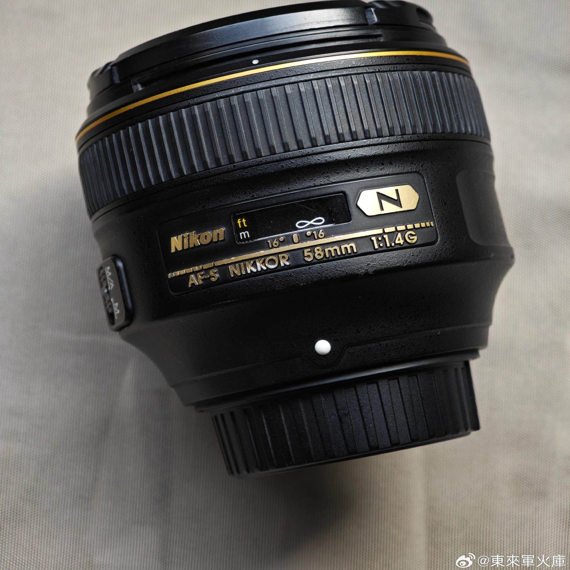 尼康AF-S NIKKOR 58mm F1.4 G镜头 品相可以 外观小痕迹 轻微脱膜