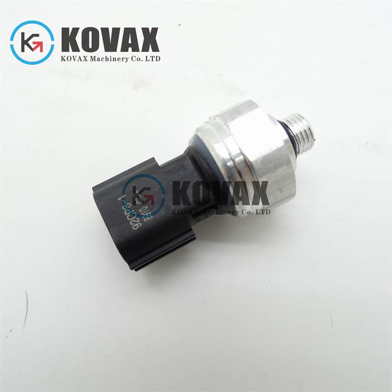 92CP8-12 压力开关传感器适用于 92136-1FA0A 工程机械零配件