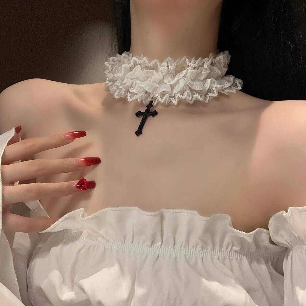 双层蕾丝十字架松紧蕾丝花边腿环项链choker哥特古早味蕾丝颈圈图片