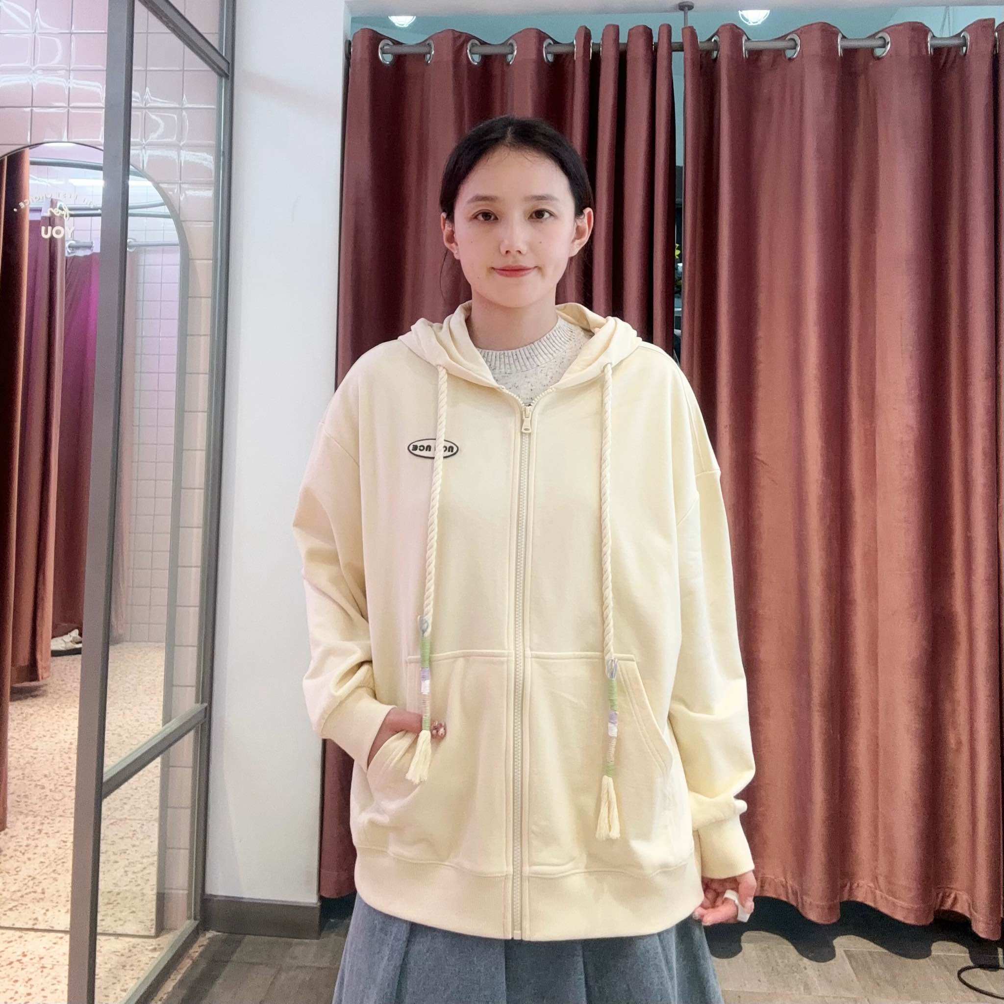 乐町女士简约时尚卫衣外套C1BBE3338